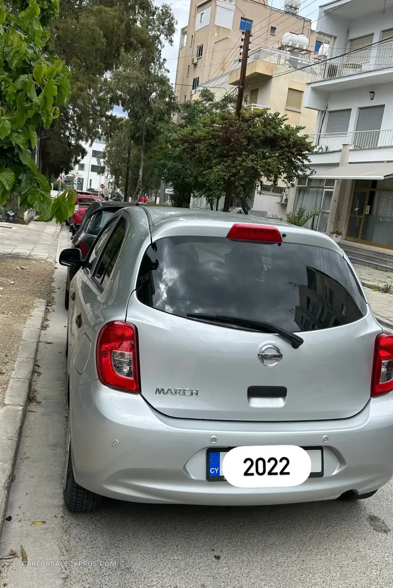 Nissan March 2022