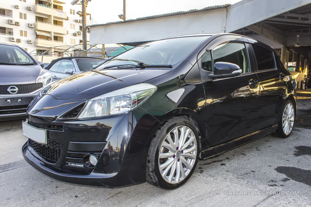 Toyota Yaris 2012
