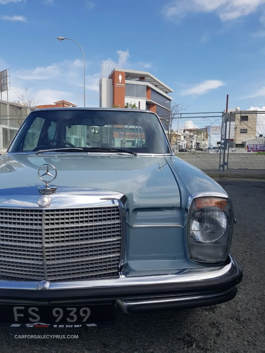 Mercedes-Benz 115 1971