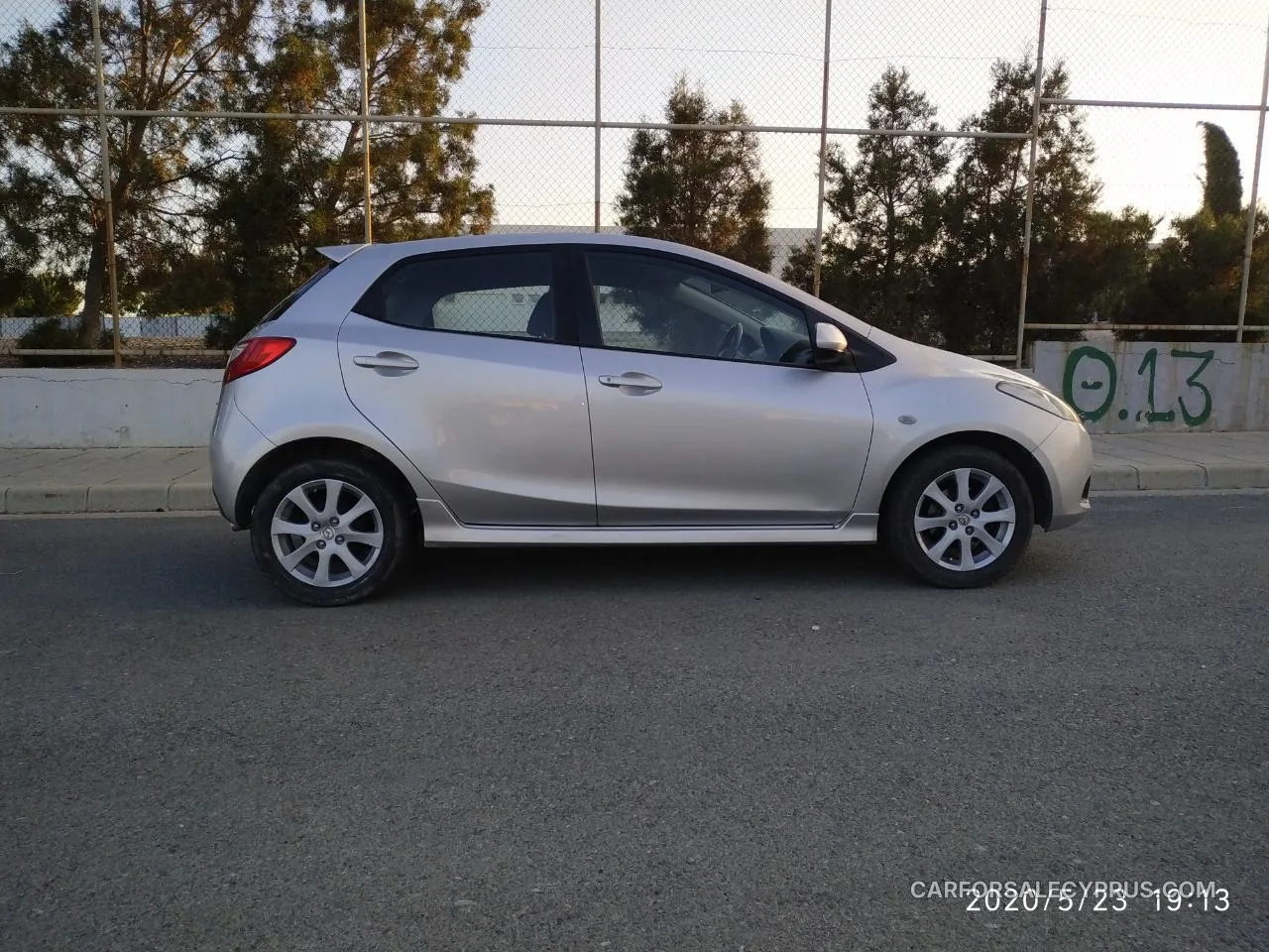 Mazda 2 2011