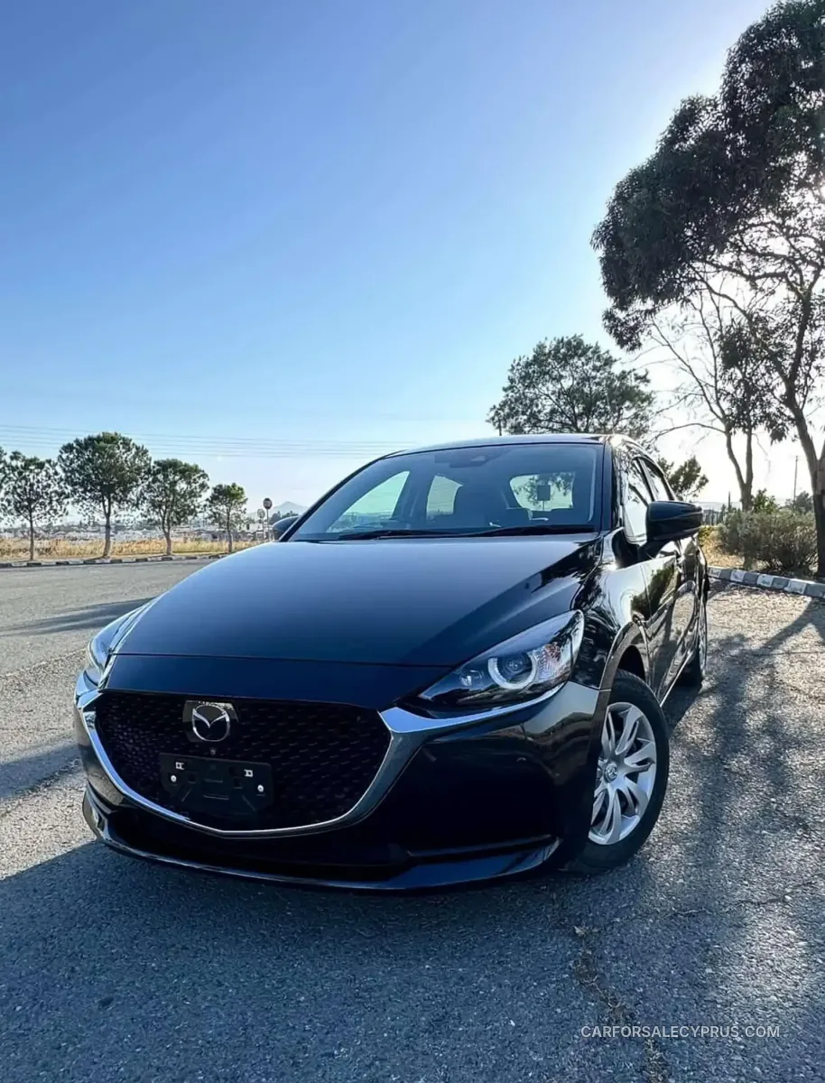 Mazda 2 2022