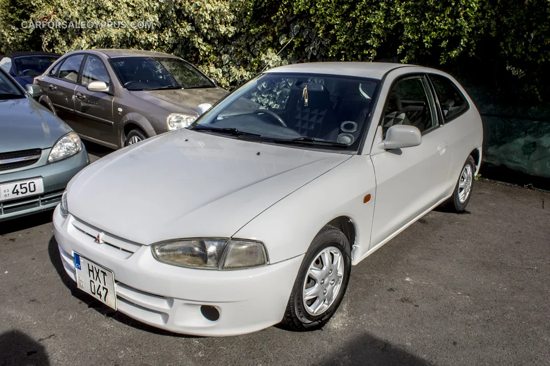 Mitsubishi Mirage 1996