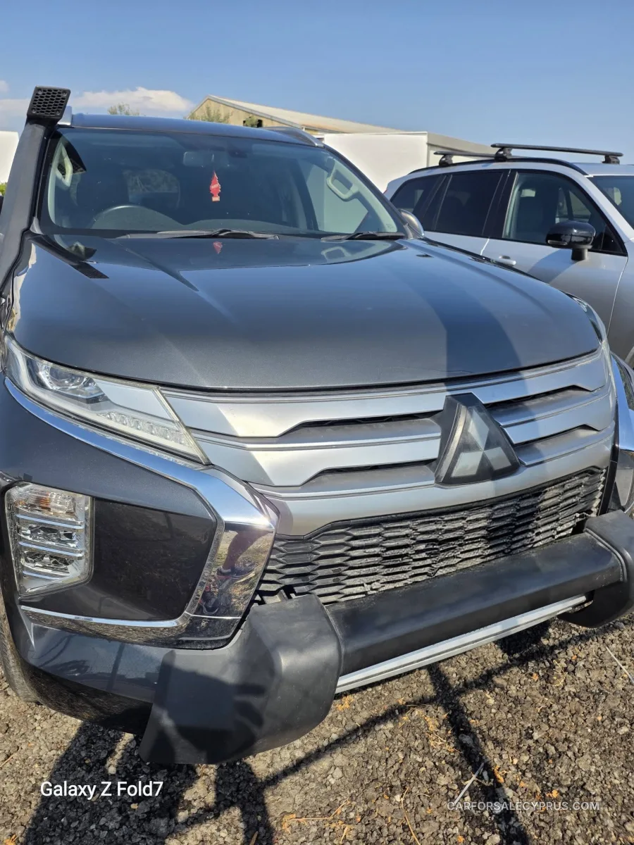 Mitsubishi Pajero 2023