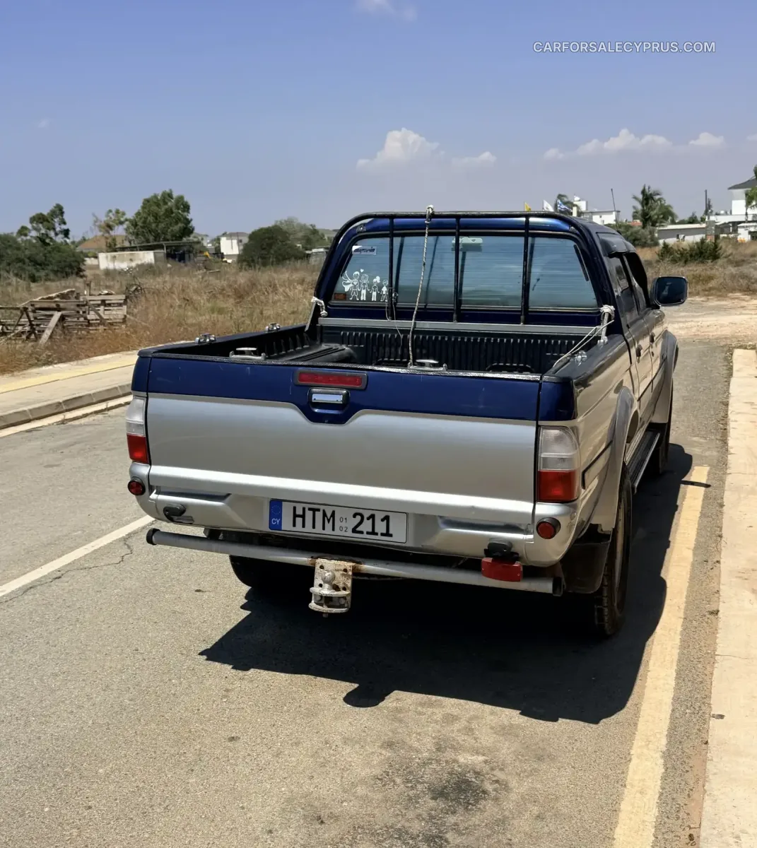 Mitsubishi L200 2002