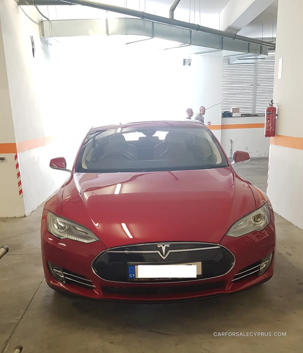 Tesla Model S 2016