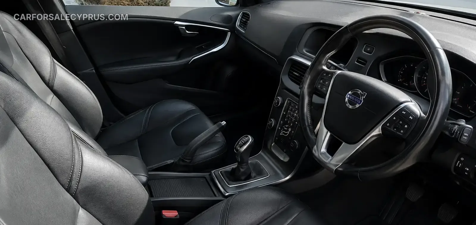 Volvo V40 2015