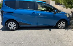 Toyota Sienta 2016