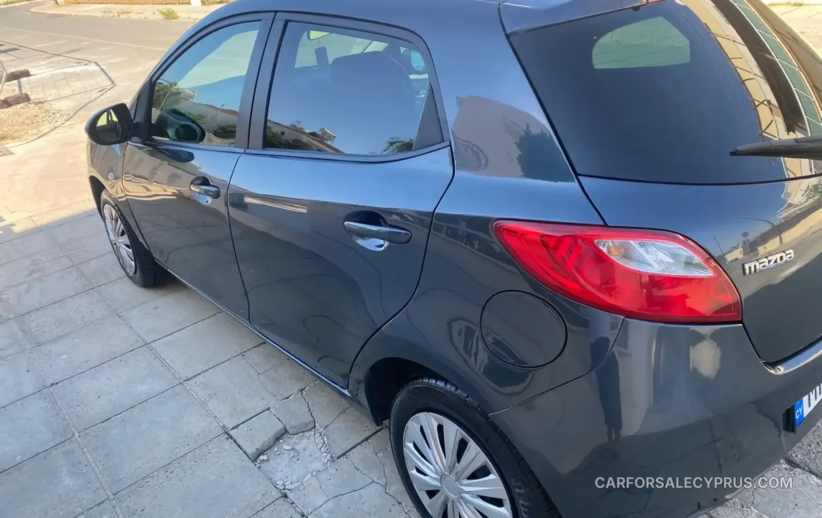 Mazda Demio 2011