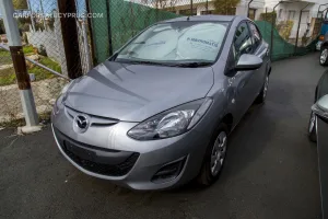 Mazda 2 2012
