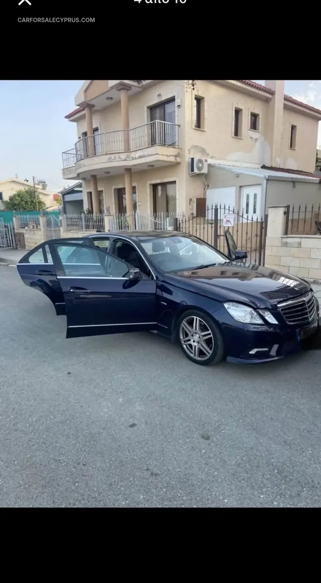 Mercedes-Benz E-Class 2011
