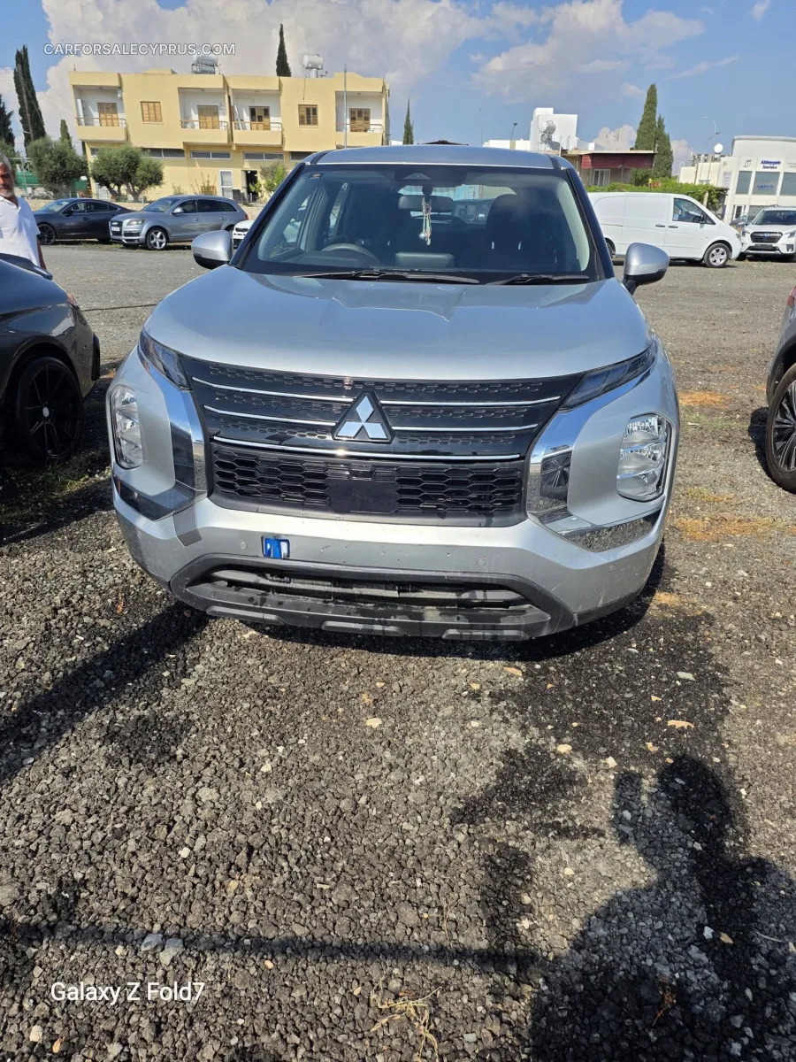 Mitsubishi Outlander 2022