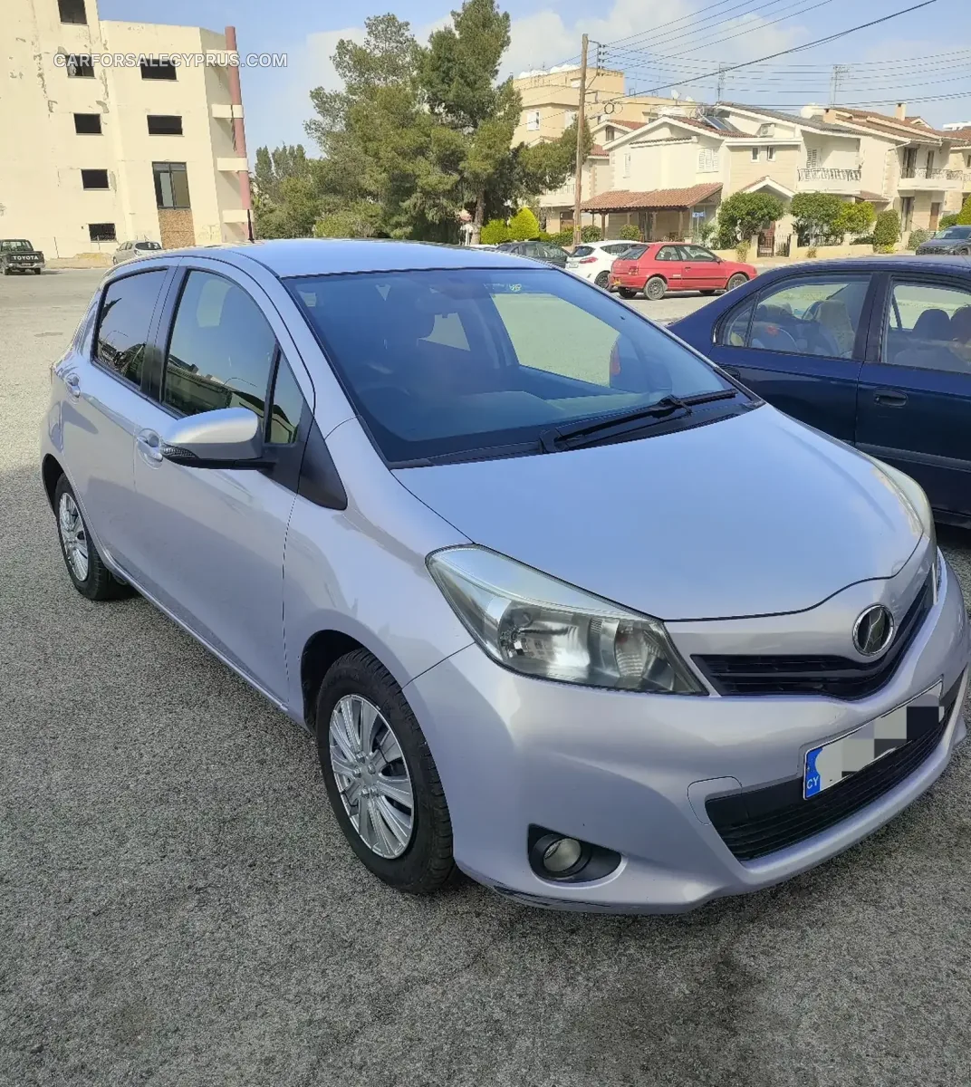 Toyota Vitz 2012