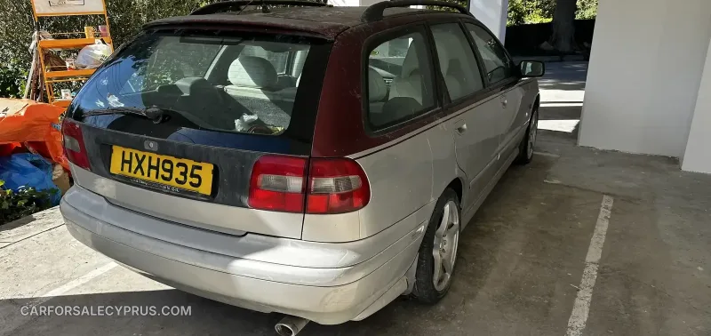 Volvo V40 2000