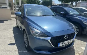 Mazda 2 2022