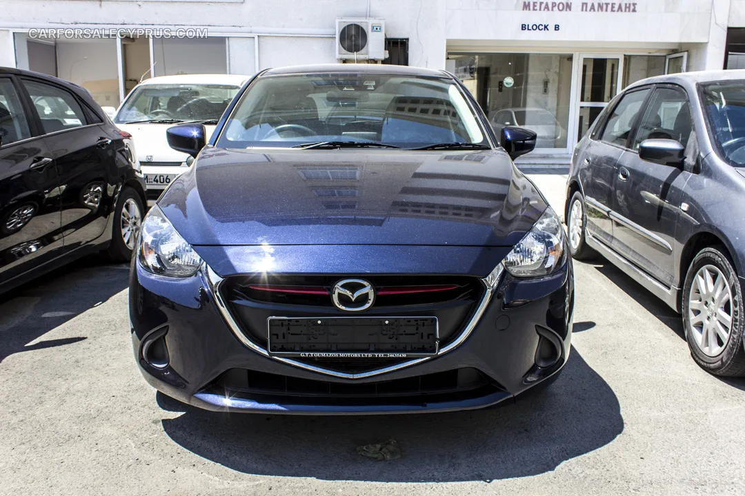 Mazda 2 2015