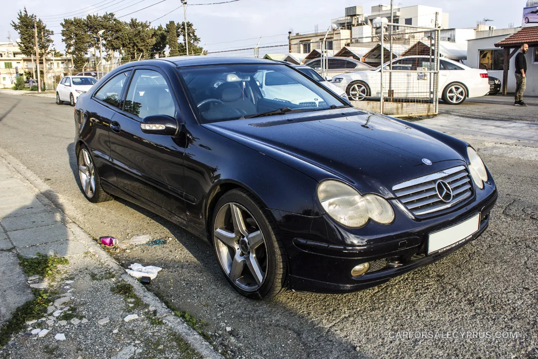 Mercedes-Benz C-Class C220 2004