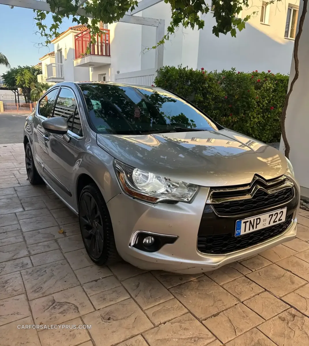 Citroen DS4 2012
