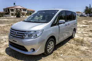 Nissan Serena 2014
