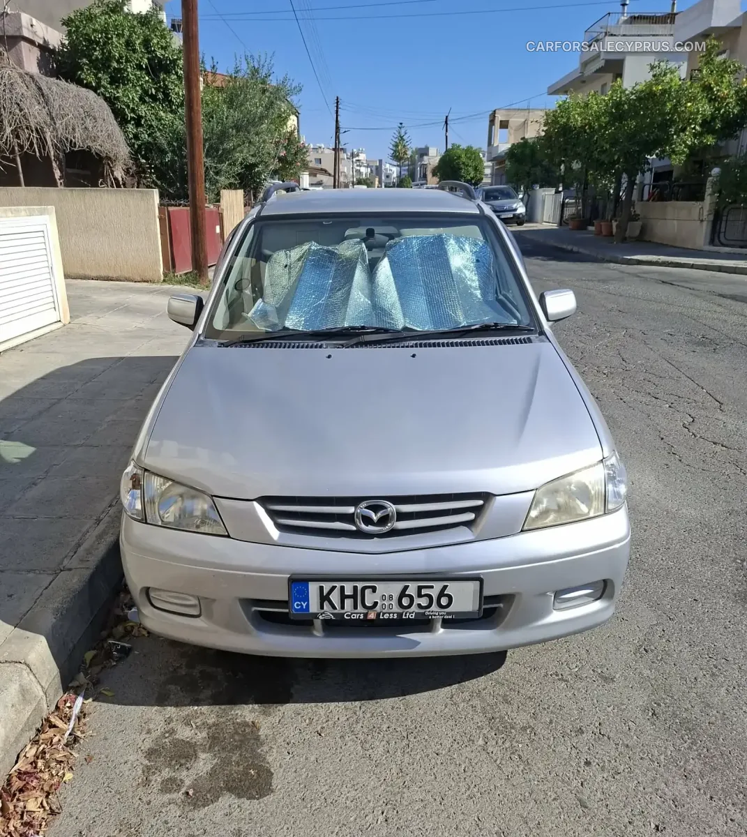 Mazda Demio 2000