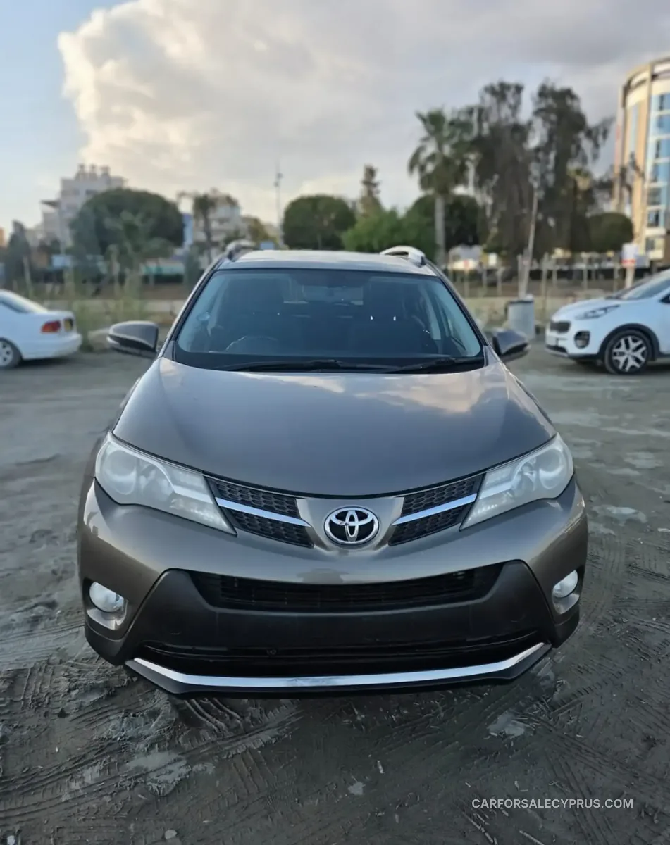 Toyota RAV4 2015