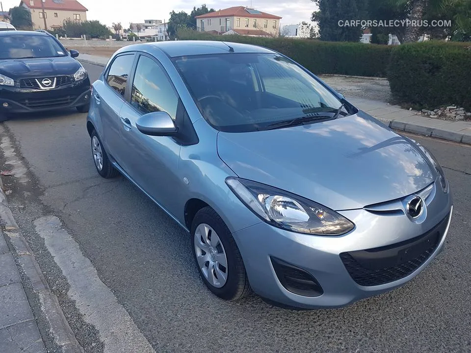 Mazda 2 2013