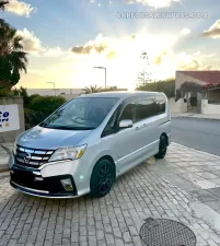 Nissan Serena 2012