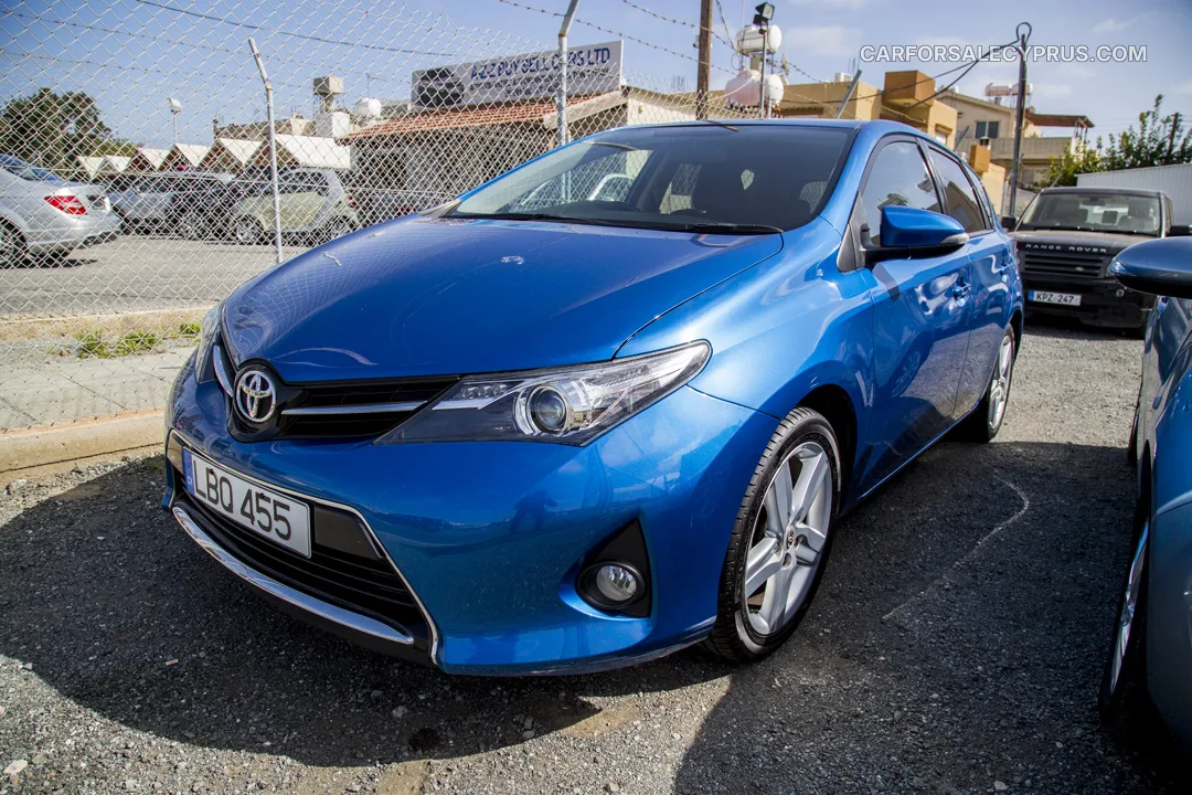 Toyota Auris 2013