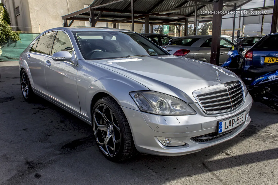 Mercedes-Benz S-Class S320 2006