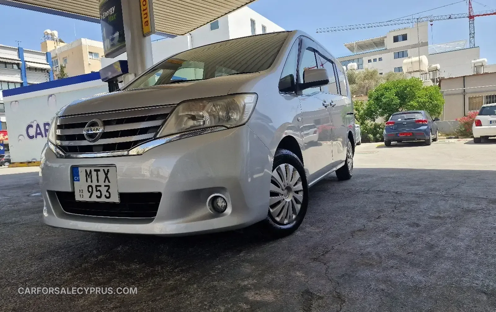 Nissan Serena 2013