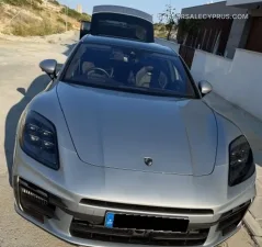Porsche Panamera 2024