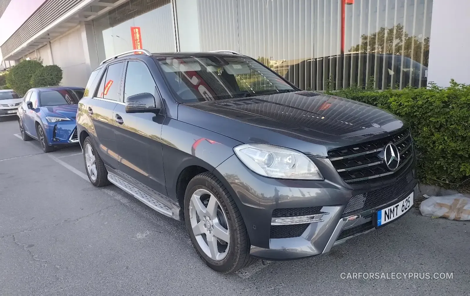 Mercedes-Benz ML-Class 2012