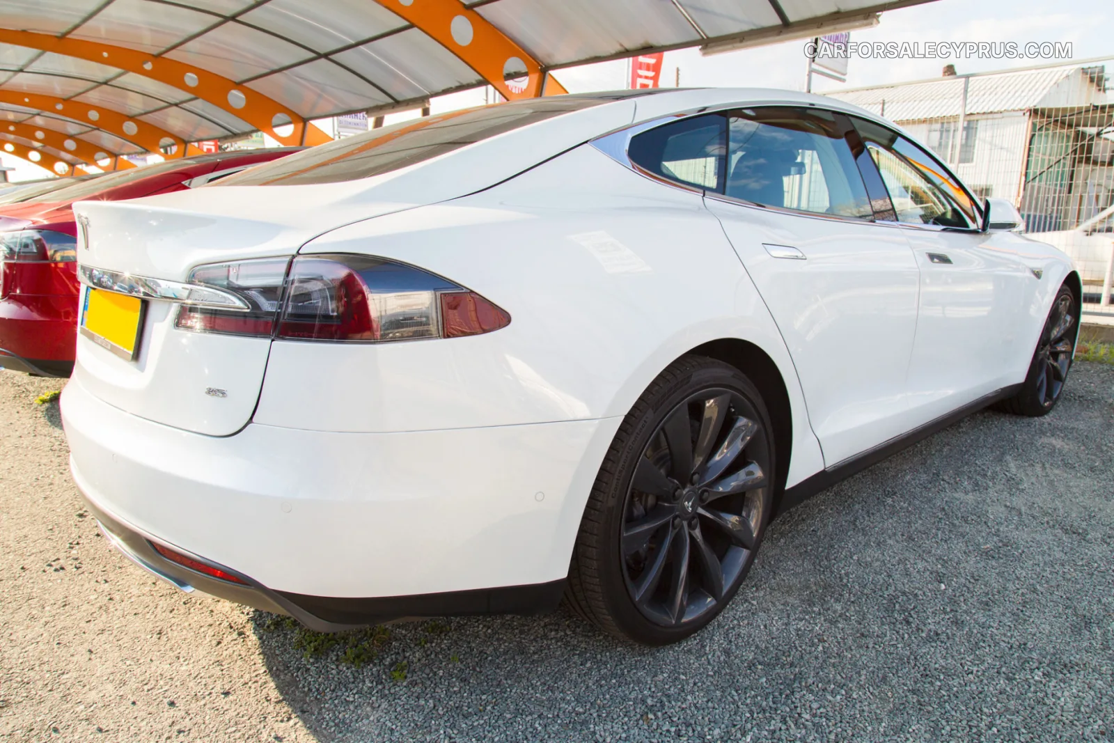 Tesla Model S 2015