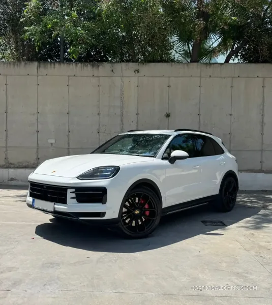 Porsche Cayenne 2023