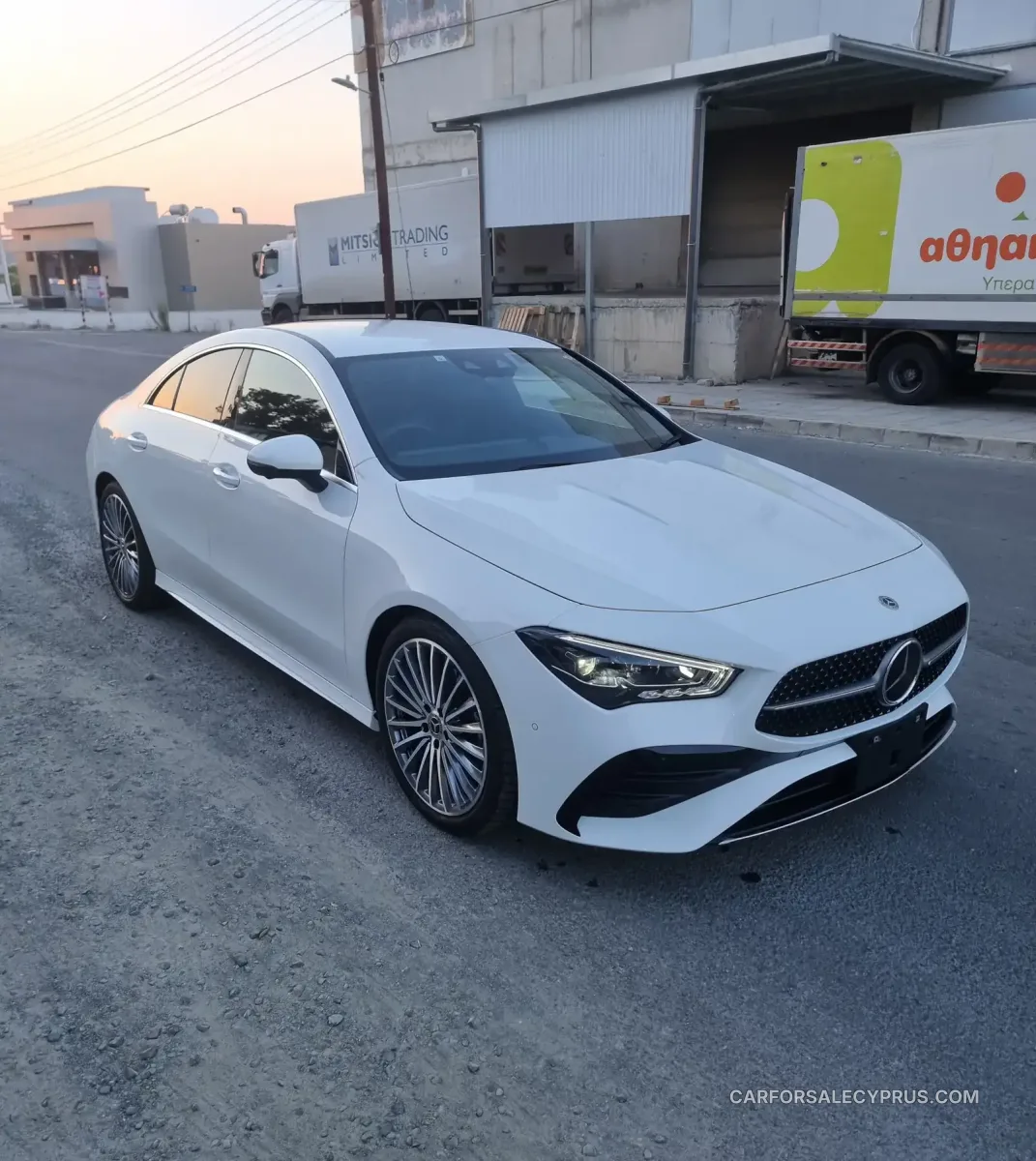 Mercedes-Benz CLA 2023
