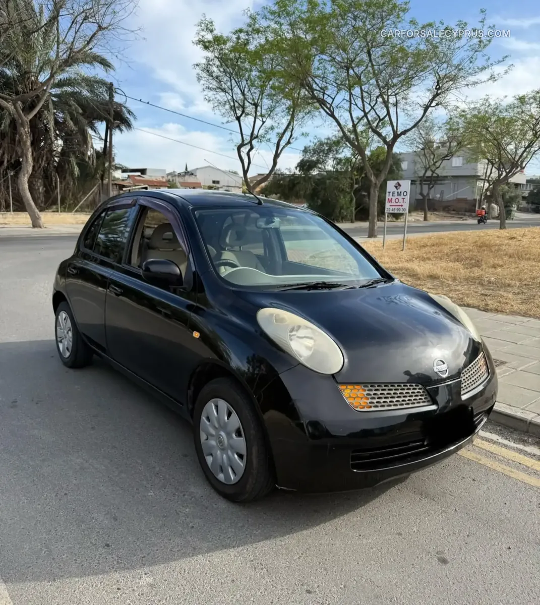 Nissan March 2004