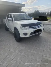 Mitsubishi L200 2015