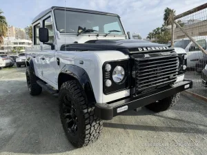 Land Rover Defender 2015