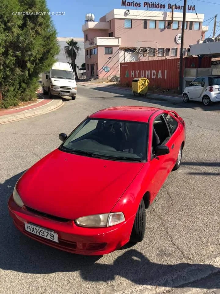 Mitsubishi Mirage 1996