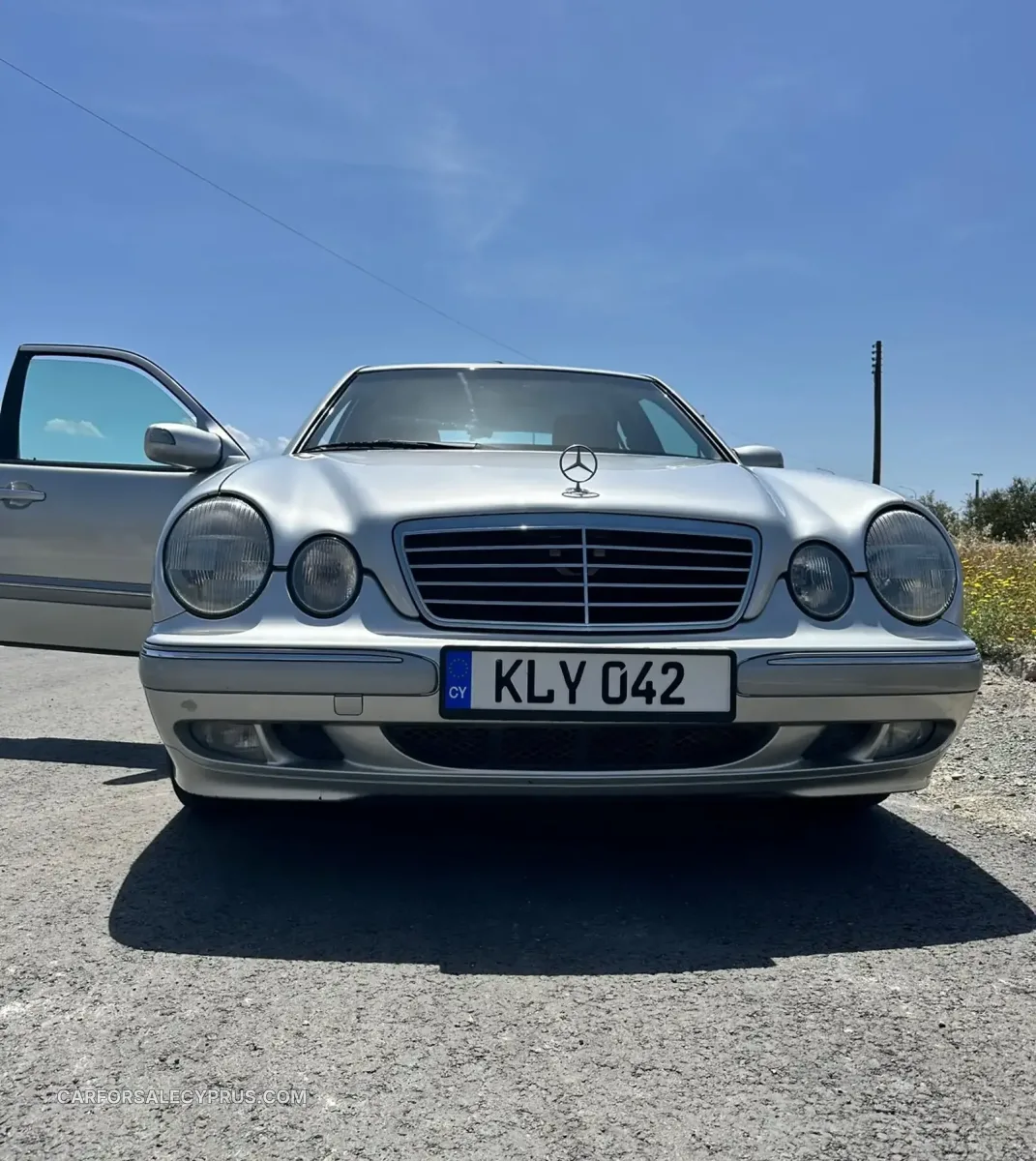 Mercedes-Benz E-Class 2003