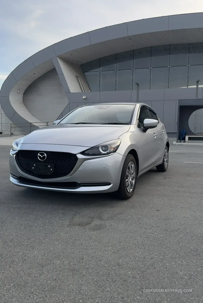Mazda 2 2022