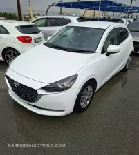 Mazda 2 2022