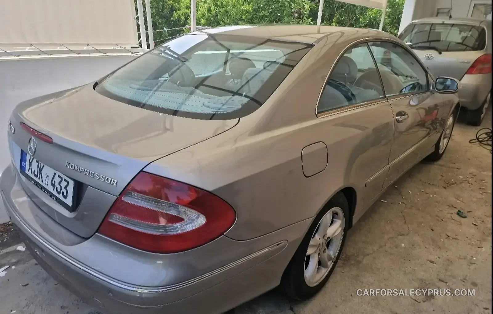 Mercedes-Benz CLK-Class 2004