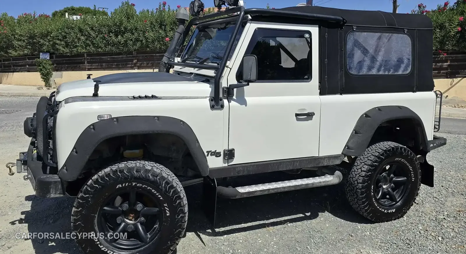 Land Rover Defender 2001