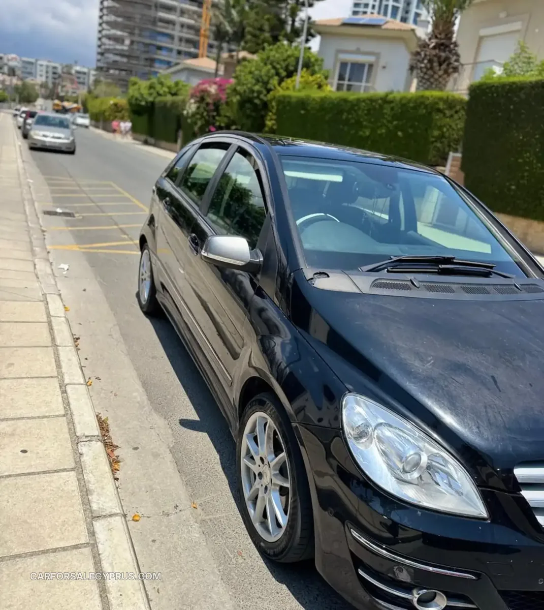 Mercedes-Benz B-Class 2010