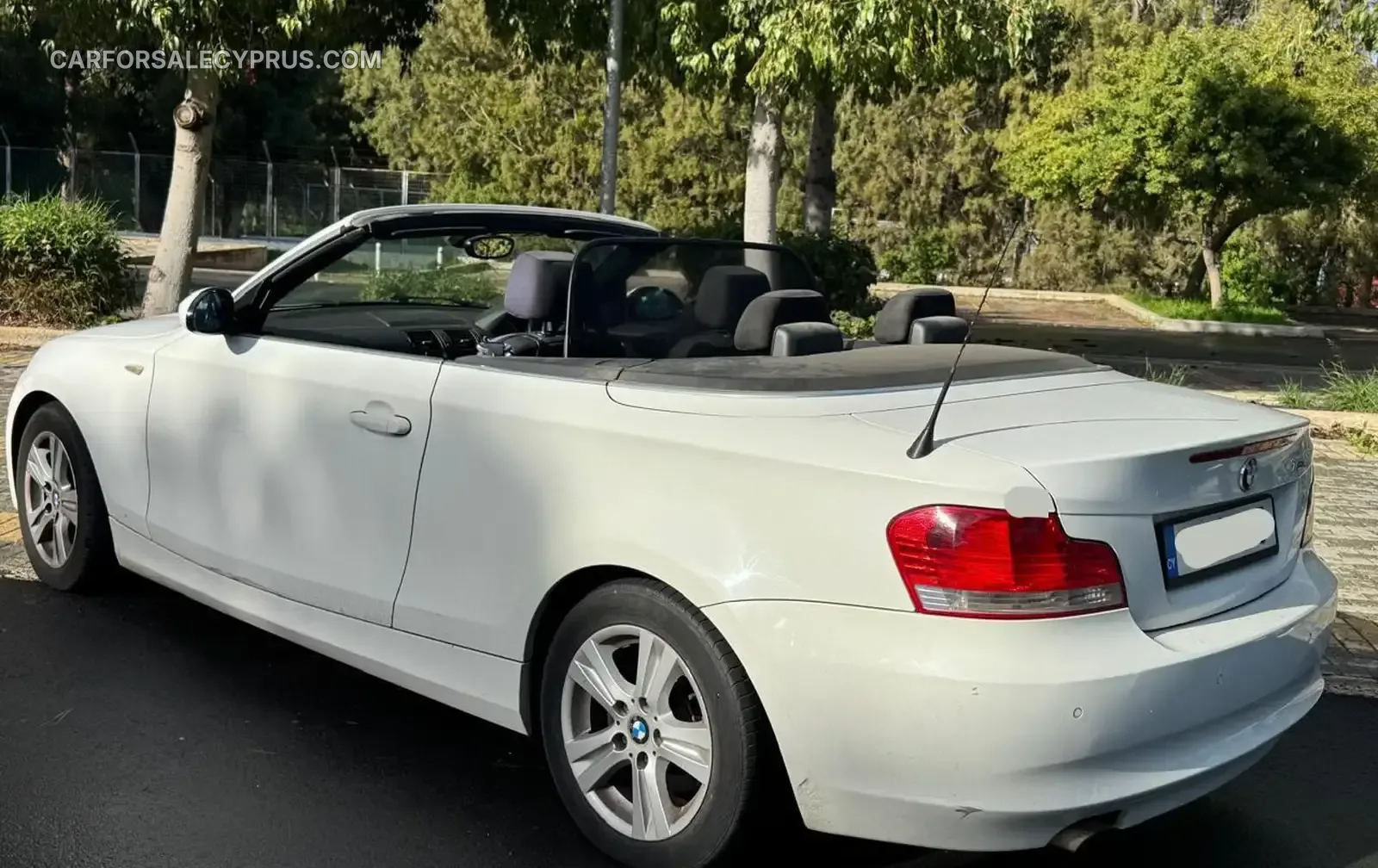 BMW Series 1 2009