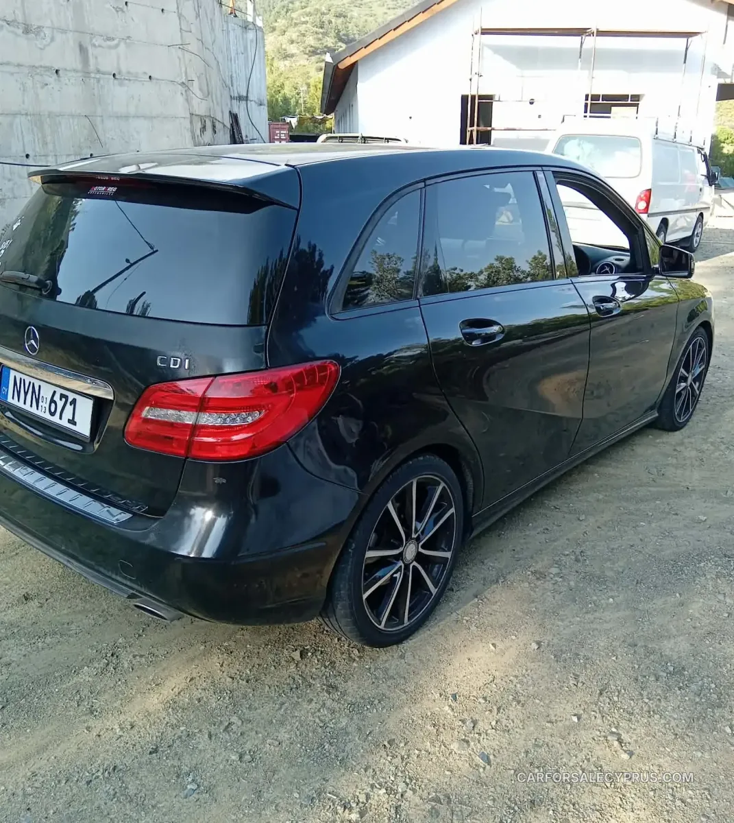 Mercedes-Benz B-Class 2013