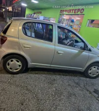 Toyota Vitz 2001