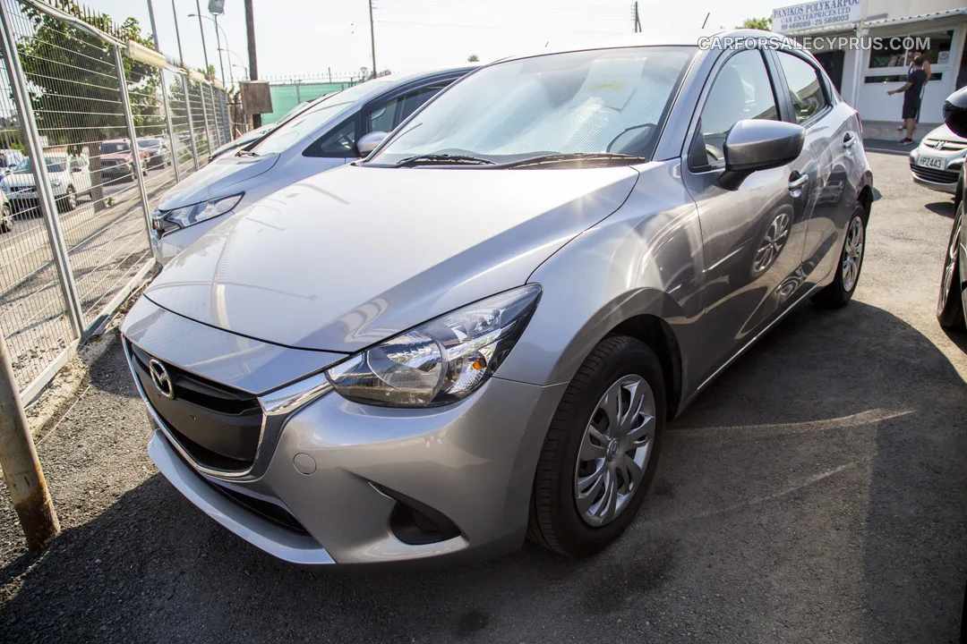 Mazda 2 2016