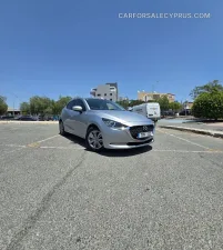 Mazda 2 2022