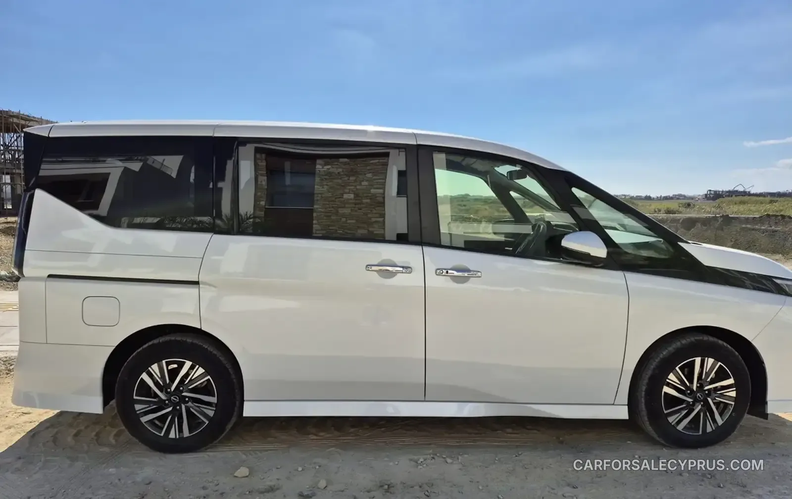 Nissan Serena 2023